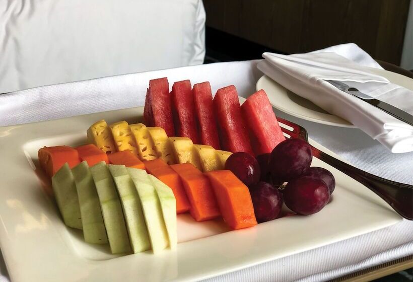 Premium Room City View, Holiday Inn Dhaka City Centre By Ihg