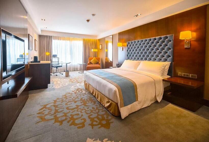 اتاق استاندارد با تخت بزرگ برای معلولان, Holiday Inn Dhaka City Centre By Ihg