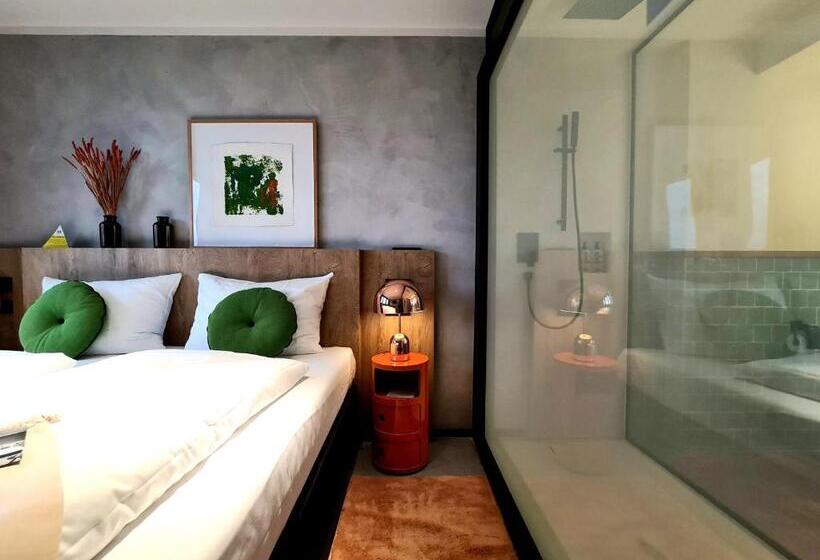 اتاق سوپریور, Koncept Hotel International