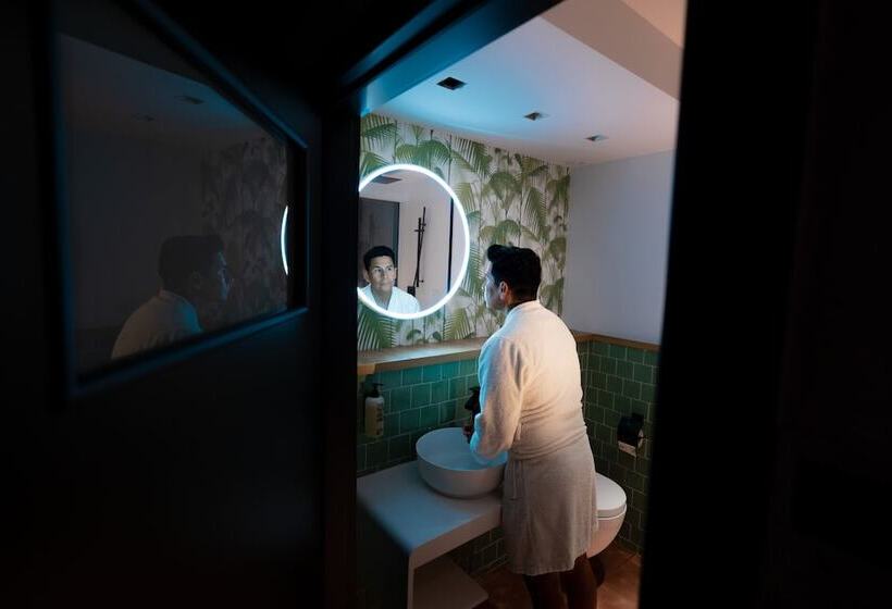 اتاق استاندارد, Koncept Hotel International
