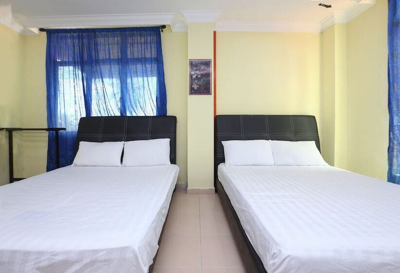 اتاق خانوادگی, Spot On 89857 Azra Inn Rumah Tumpangan