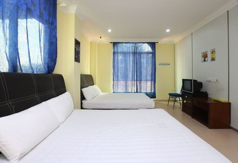 اتاق خانوادگی, Spot On 89857 Azra Inn Rumah Tumpangan