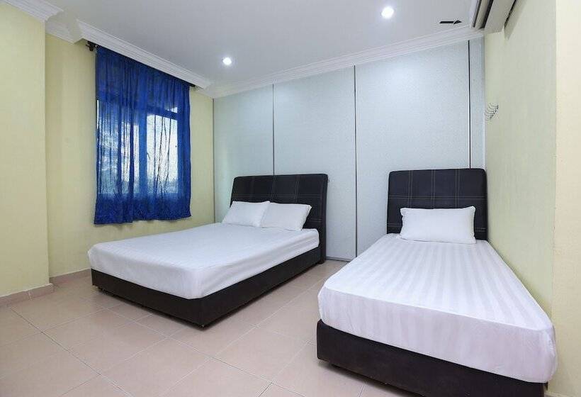 اتاق استاندارد سه نفره, Spot On 89857 Azra Inn Rumah Tumpangan