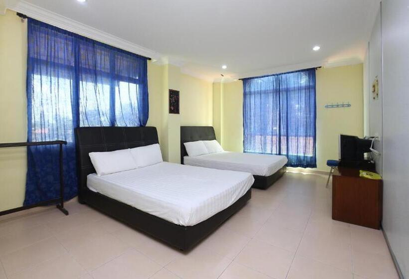 اتاق خانوادگی, Spot On 89857 Azra Inn Rumah Tumpangan