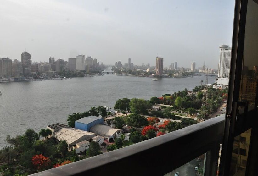 سوئیت رویال, Jasmine Hotel El Manial