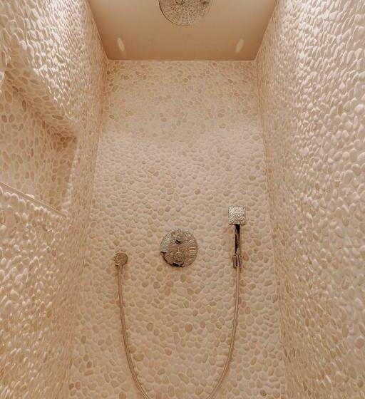 キングサイズベッドのデラックススイート, Zen B&b