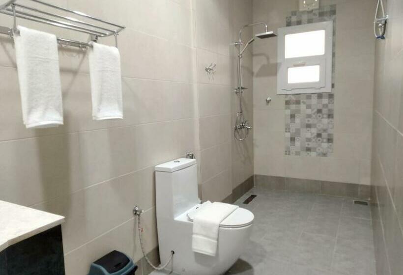 اتاق لوکس با چشم‌انداز دریا, Al Asala Resort