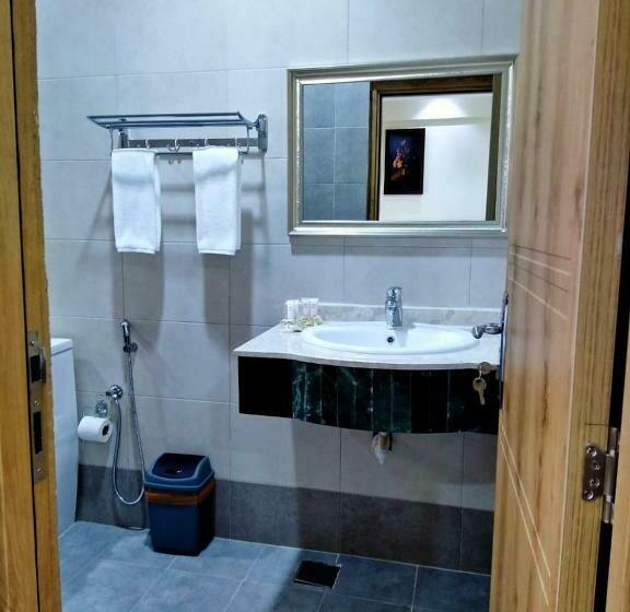 اتاق لوکس با چشم‌انداز دریا, Al Asala Resort