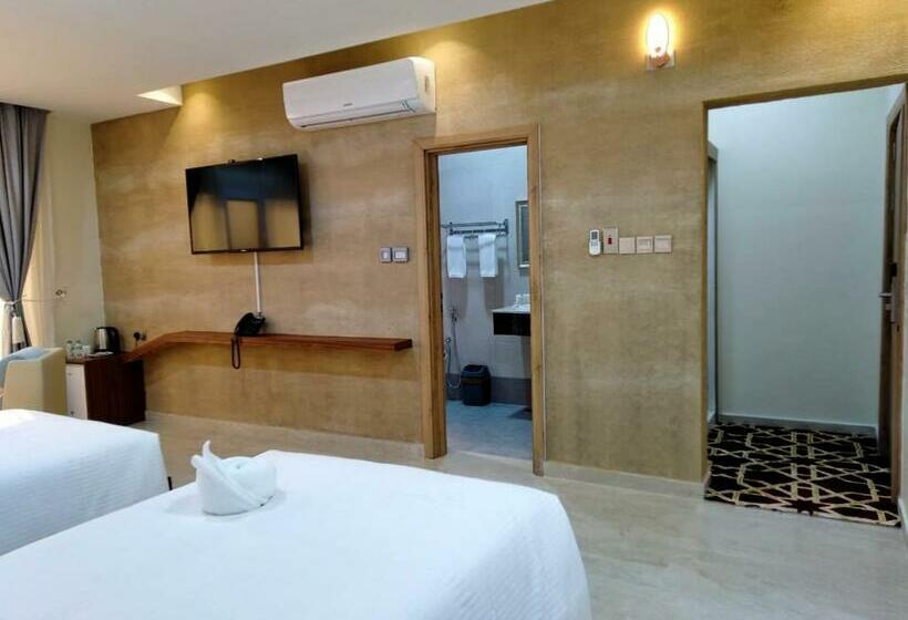 اتاق لوکس با چشم‌انداز دریا, Al Asala Resort