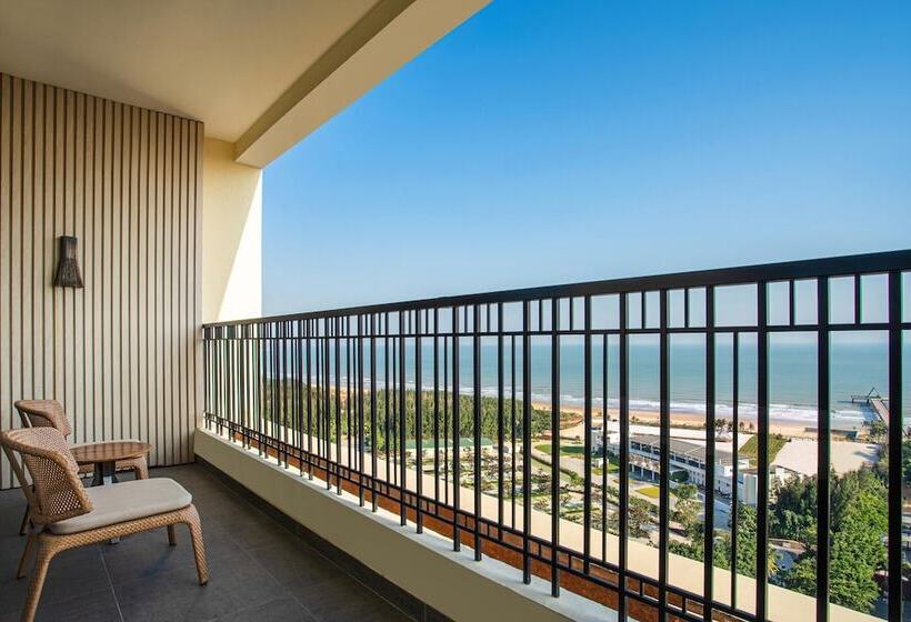 Suite Widok Morze, Four Points By Sheraton Wuchuan, Loong Bay