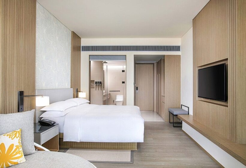 Pokój Standard Łóżko Małżeńskie, Four Points By Sheraton Wuchuan, Loong Bay