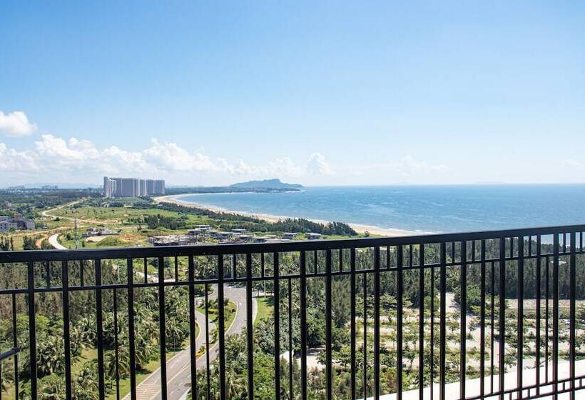 Pokój Standard Łóżko Małżeńskie Widok Morze, Four Points By Sheraton Wuchuan, Loong Bay