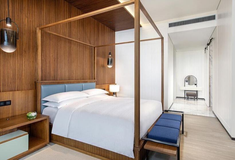 Suite Widok Morze, Four Points By Sheraton Wuchuan, Loong Bay