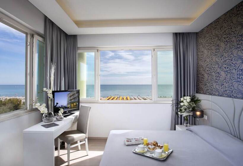 جناح مطلّ علي البحر, Riviera