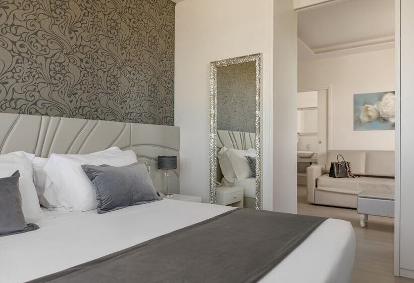 جناح مطلّ علي البحر, Riviera