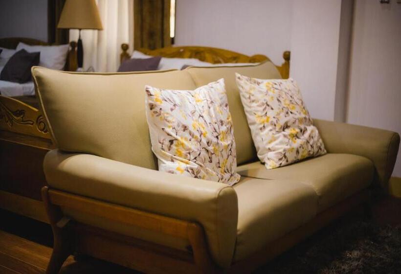 سوییت خانوادگی, Villa Marii