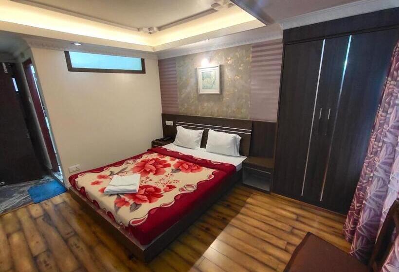 חדר דלוקס, Berries