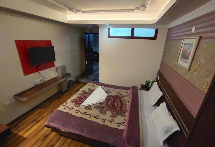 חדר דלוקס, Berries