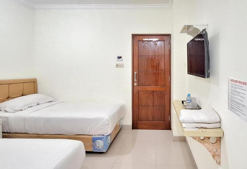 غرفة قياسية, Papa Kana Farm Mitra Reddoorz At Pacet Mojokerto