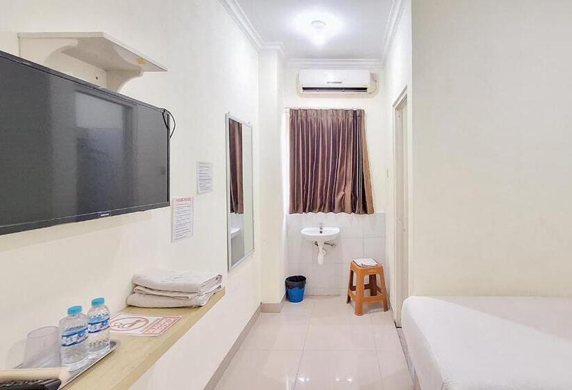 غرفة قياسية, Papa Kana Farm Mitra Reddoorz At Pacet Mojokerto