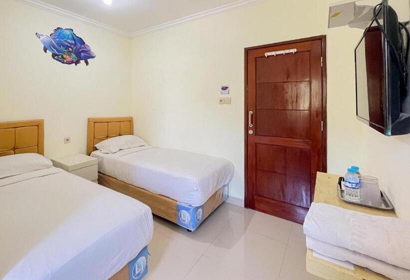 غرفة قياسية, Papa Kana Farm Mitra Reddoorz At Pacet Mojokerto