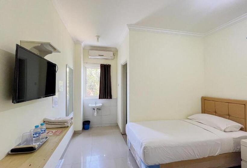 غرفة قياسية, Papa Kana Farm Mitra Reddoorz At Pacet Mojokerto