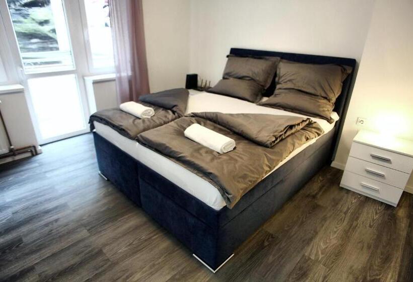 スタンダードトリプルルーム, Kotva