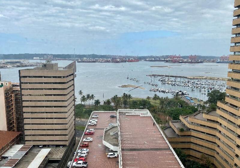 带大床的标准间, Best Western Hazlet Inn