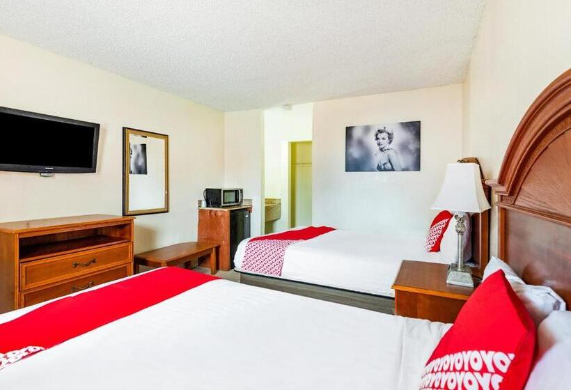 غرفه قياسيه سريرين مزدوجين, OYO Hotel San Antonio Lackland near Seaworld