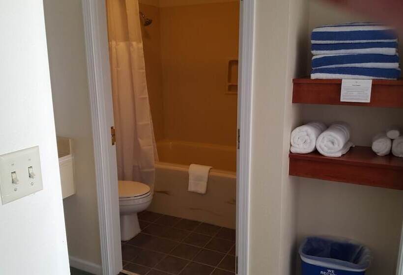 سوییت, Hilton Vacation Club Varsity Club South Bend, In