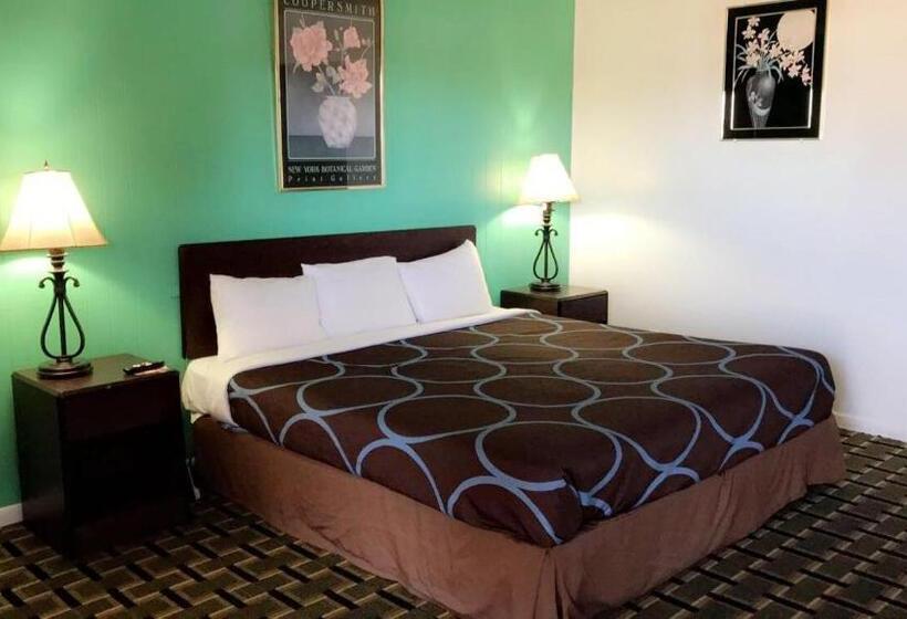 Стандартный Номер Кровать Кинг, Village Inn Salina