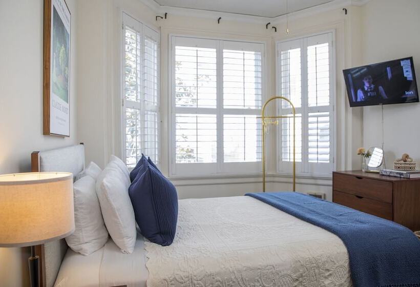 经济房, Washington Square Inn