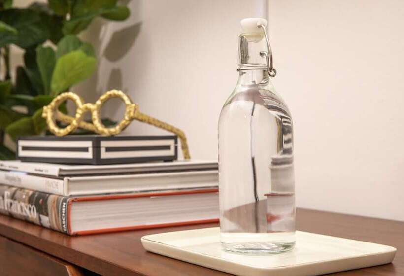 标准间, Washington Square Inn