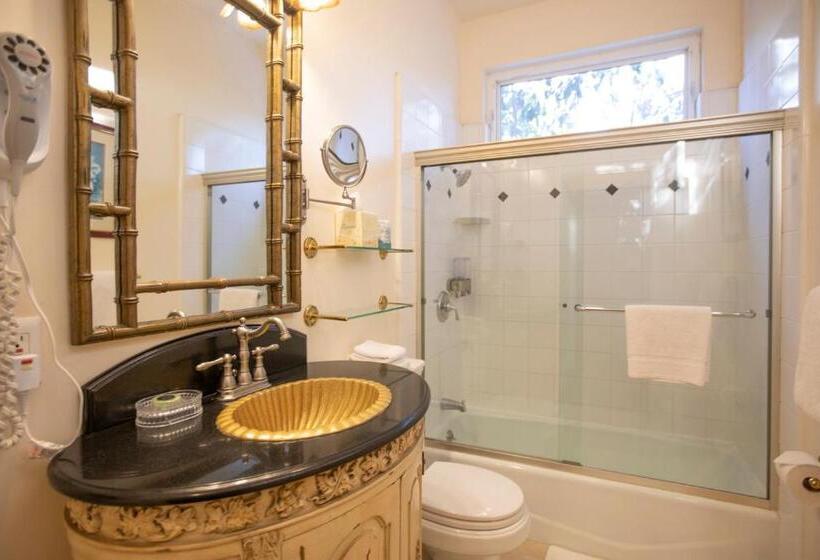Junior Suite, Washington Square Inn