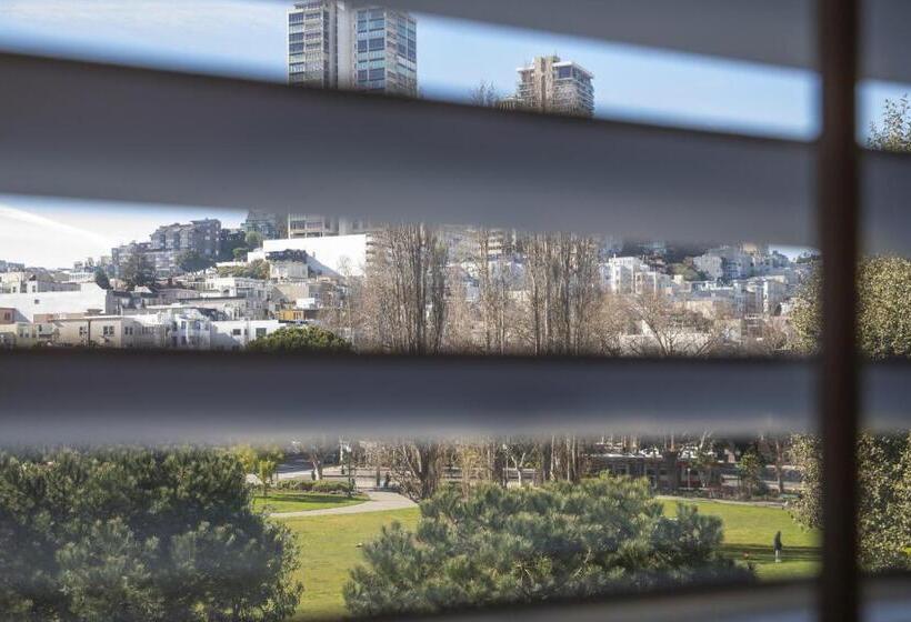 小型套房, Washington Square Inn