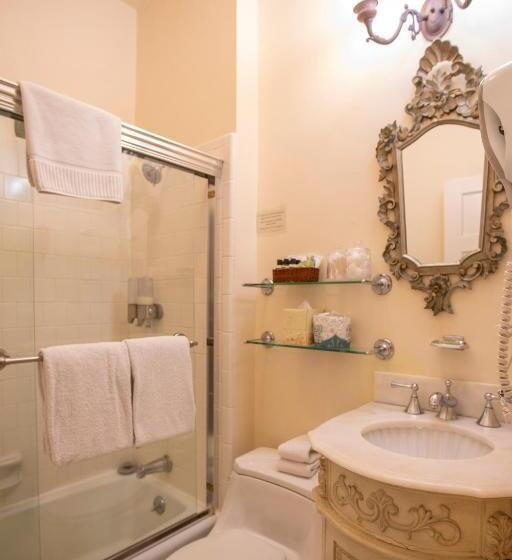 带大床的标准间, Washington Square Inn