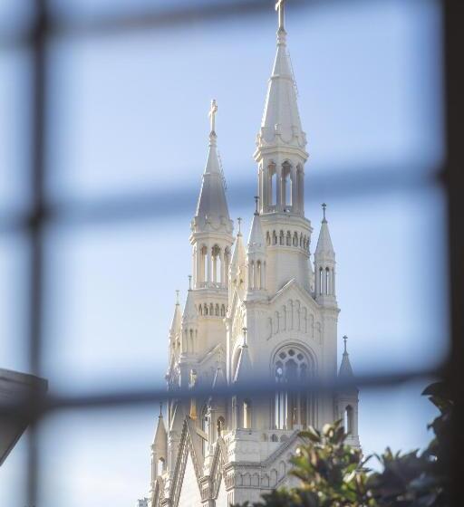 经济房, Washington Square Inn