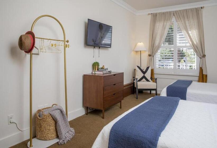 Standaard Driepersoonskamer, Washington Square Inn