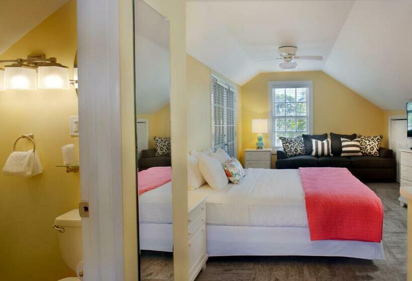 جناح جونيور, Westwinds Inn