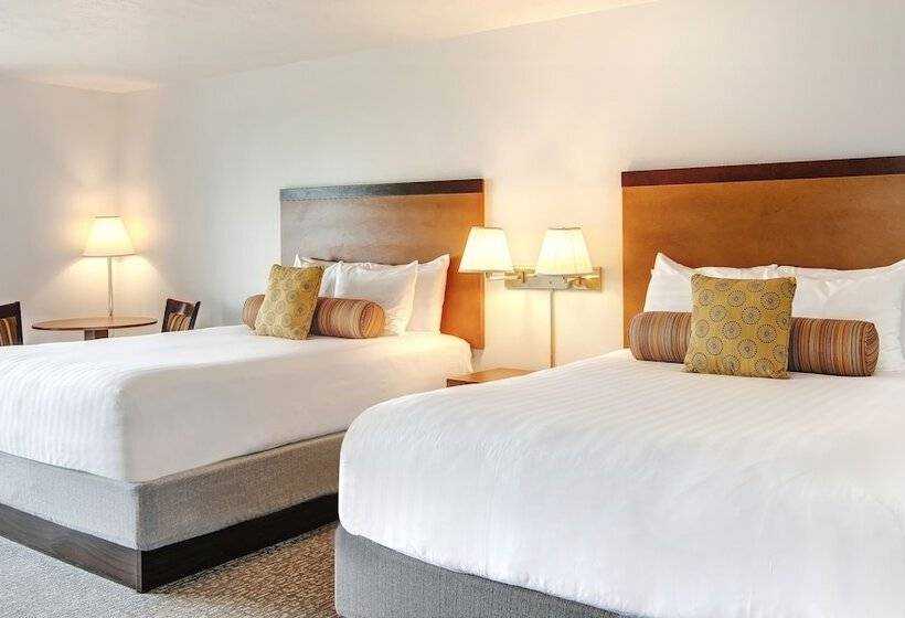 Номер Стандартный Кровать Куин, The Whaler Newport