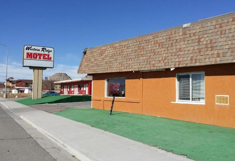 Mini Suite, Western Ridge Motel