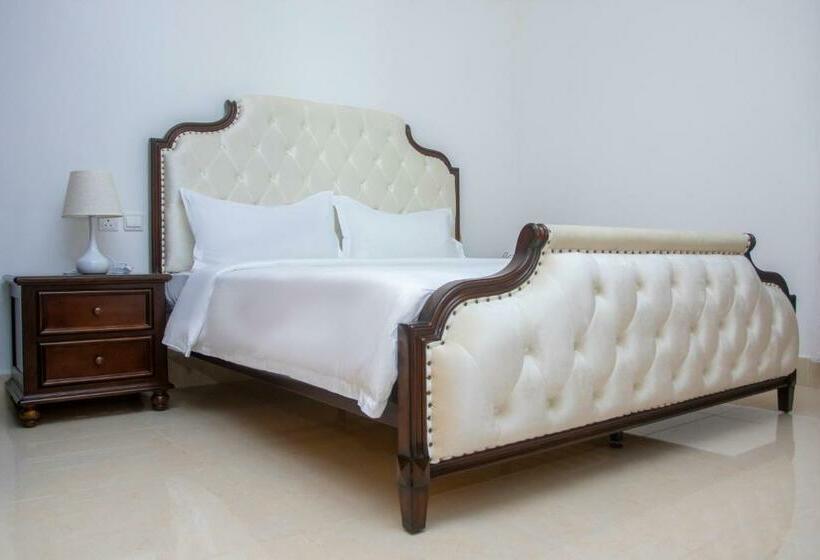 اتاق استاندارد, Lark