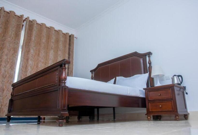 اتاق لوکس, Lark