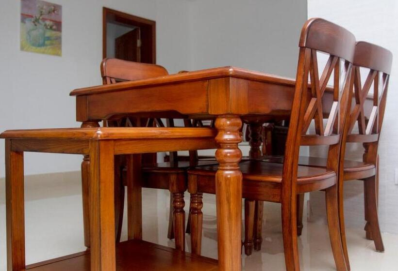 آپارتمان 1 خوابه, Lark