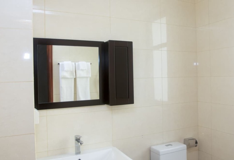 اتاق استاندارد, Lark