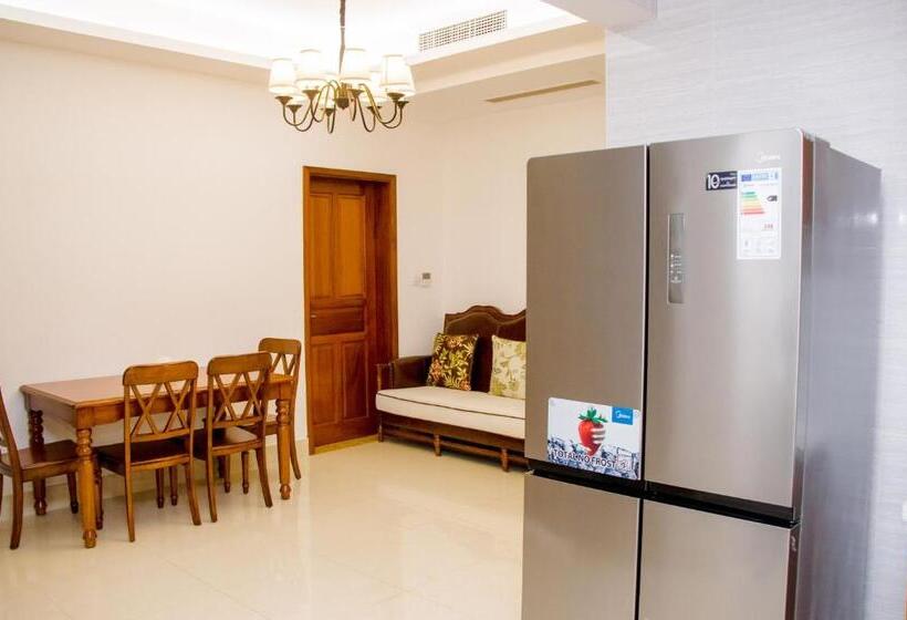 سوییت سوپریور, Lark