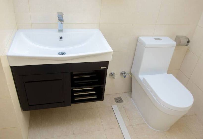 اتاق استاندارد, Lark