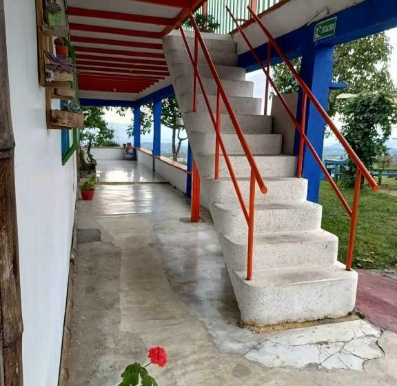 غرفة عائلية حمام مشترك, H Shaddai