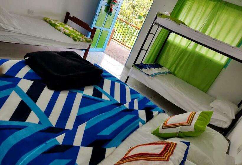 غرفة عائلية حمام مشترك, H Shaddai