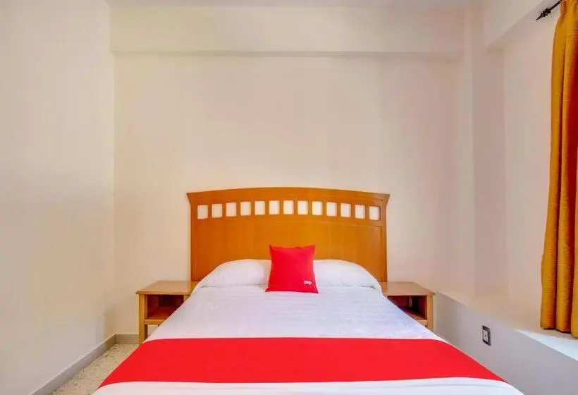 اتاق استاندارد سه نفره, La Estancia